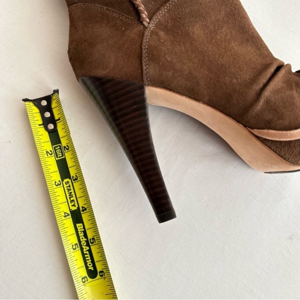 UGG Australia Bianka Suede Water-Resistant Heeled Boots Brown Size 7 - Picture 8 of 8
